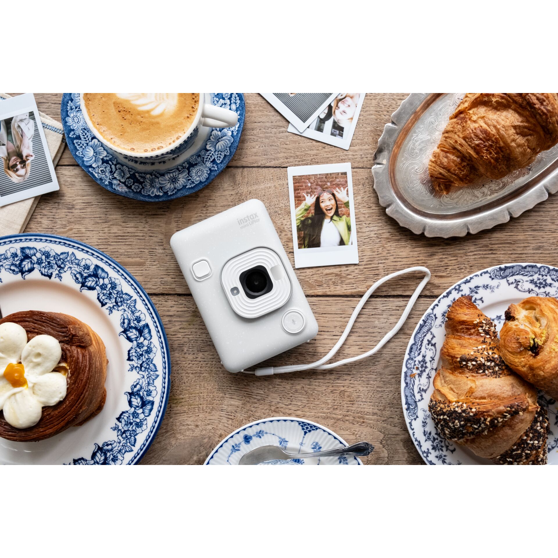 fotoaparat za momentni snimki fujifilm instax mini liplay byal (11)